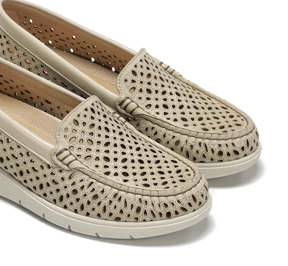 FLUVIA F2422 Taupe Mokassin - Image 4
