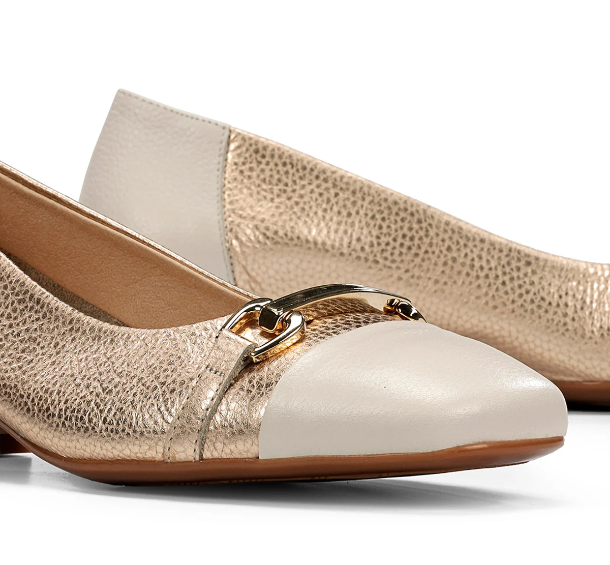 GIA D9304 Goldener Schuh - Image 14