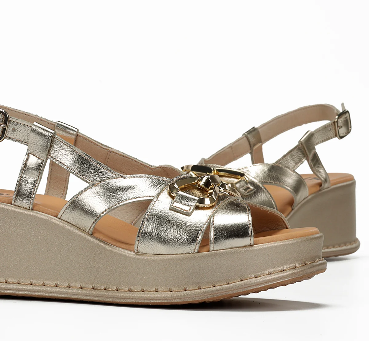 WINDY D9651 Goldener Sandale - Image 7